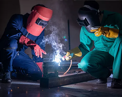 Quần áo bảo vệ cho các hoạt động hàn điện